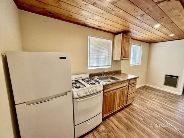 25840 CA-243 in Idyllwild, CA - Building Photo - Building Photo