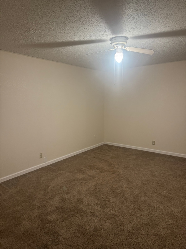 110 Farm to Market 82, Unit downstairs in Kirbyville, TX - Foto de edificio - Building Photo