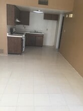 793 W Mesa Verde Dr in Nogales, AZ - Foto de edificio - Building Photo