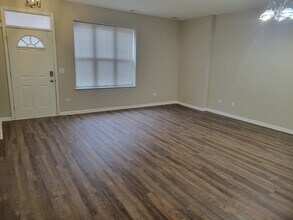 817 S Kedzie Ave in Chicago, IL - Building Photo - Building Photo