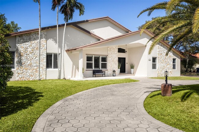 10401 SW 139th St in Miami, FL - Building Photo - Building Photo