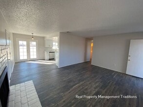 40627 166th St E in Lancaster, CA - Building Photo - Building Photo