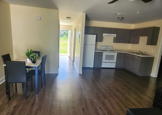 128 Ronald Pride Blvd, Unit B in Fort Valley, GA - Building Photo - Building Photo