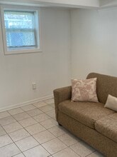 9022 70th Dr, Unit Studio in Forest Hills, NY - Building Photo - Building Photo