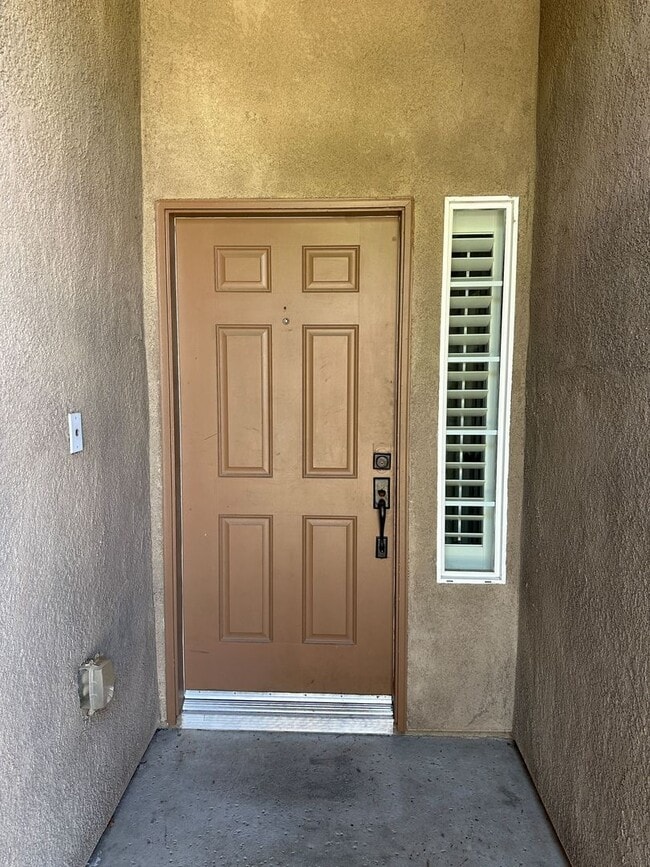 13115 Ridgeway Meadows Dr in Bakersfield, CA - Building Photo - Building Photo