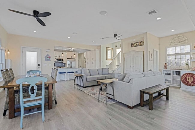 76 Creek Rd in Wading River, NY - Building Photo - Building Photo