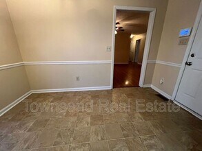 3330 Crosswinds Dr in Hope Mills, NC - Building Photo - Building Photo