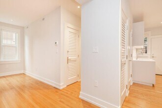 17 Forest St, Unit 03 in Cambridge, MA - Building Photo - Building Photo
