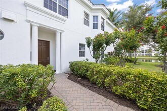 2717 Callista Ct in Naples, FL - Building Photo - Building Photo