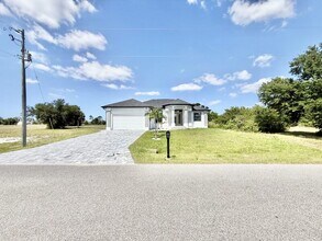 20 Coxswain Dr in Placida, FL - Building Photo - Building Photo