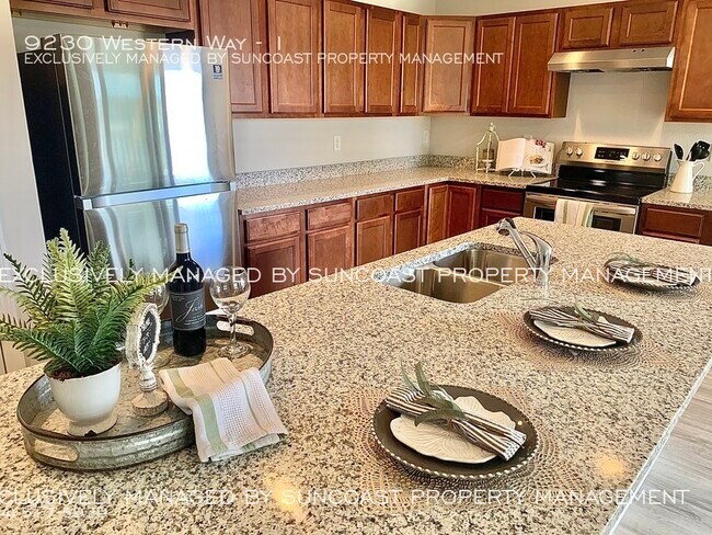 9230 Western Way, Unit 1 in Jacksonville, FL - Building Photo - Building Photo