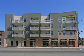 City View @ Van Ness in Fresno, CA - Foto de edificio - Building Photo
