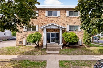 2800 Colfax in Minneapolis, MN - Building Photo - Building Photo