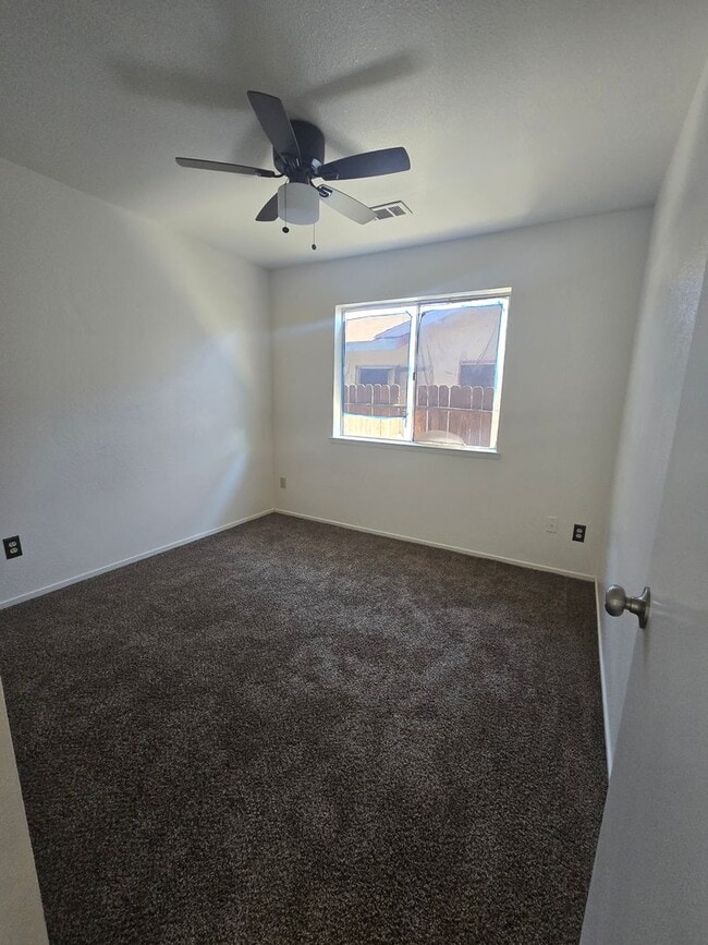 1030 Chester Ave in Corcoran, CA - Building Photo - Building Photo