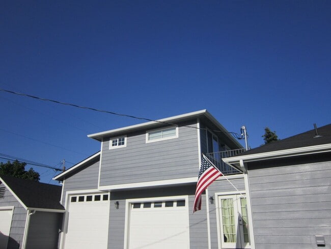 property at 118 15th St