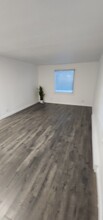 10714 24th Ave NE in Seattle, WA - Building Photo - Building Photo