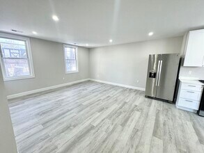 55 Burrell St in Boston, MA - Building Photo - Building Photo