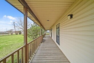 6903 Lewis Ln in Manvel, TX - Building Photo - Building Photo