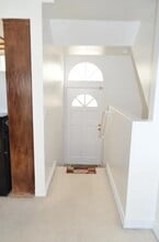 335 E Plymouth St, Unit 5 in Inglewood, CA - Building Photo - Building Photo