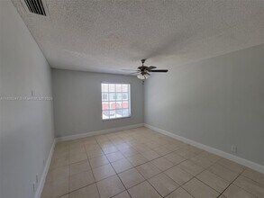 5881 NW 57th Ave in Tamarac, FL - Building Photo - Building Photo