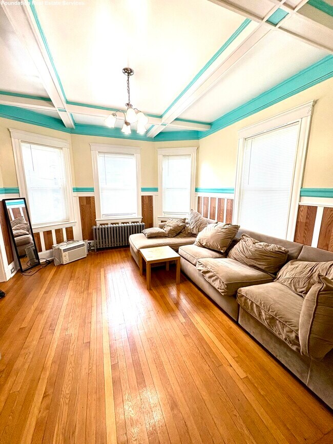 49 Parsons St, Unit 1 in Boston, MA - Building Photo - Building Photo