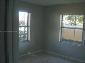 4088 NW 90th Ave in Sunrise, FL - Building Photo - Building Photo