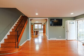 2421 Vista St in Philadelphia, PA - Building Photo - Building Photo