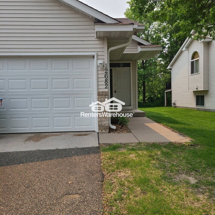 12682 3rd Ave N in Zimmerman, MN - Building Photo