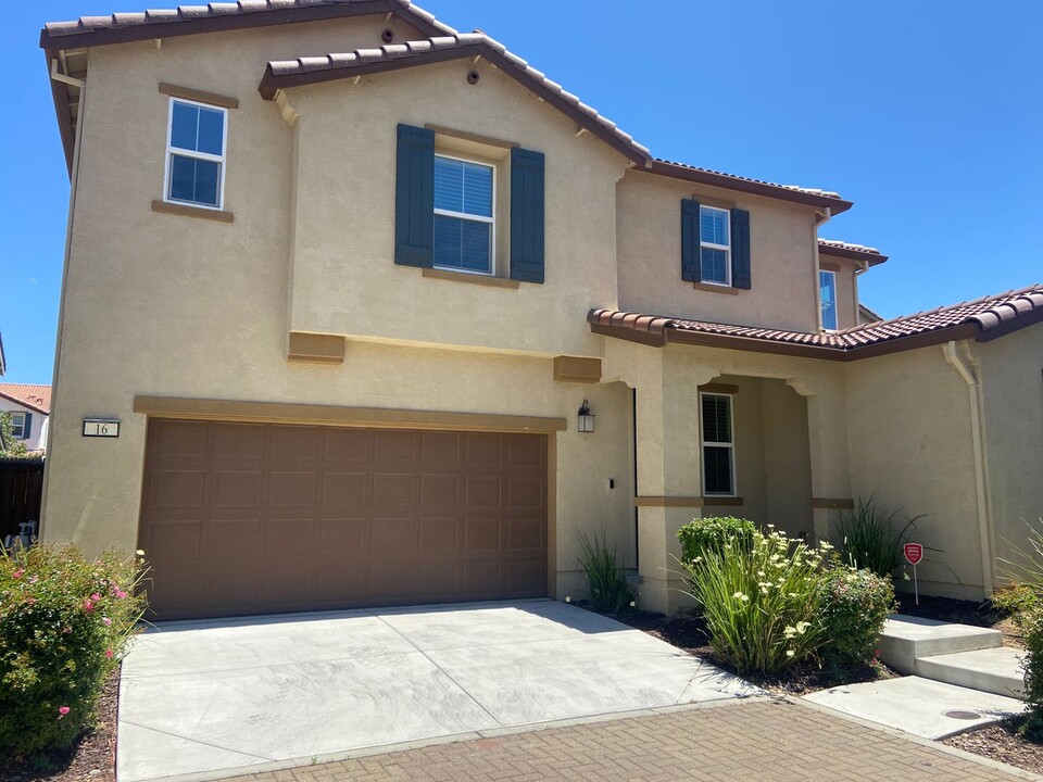 16 Weather Vane Pl in Sacramento, CA - Building Photo