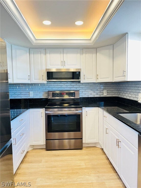 4912 Tamiami Trl E in Naples, FL - Building Photo - Building Photo