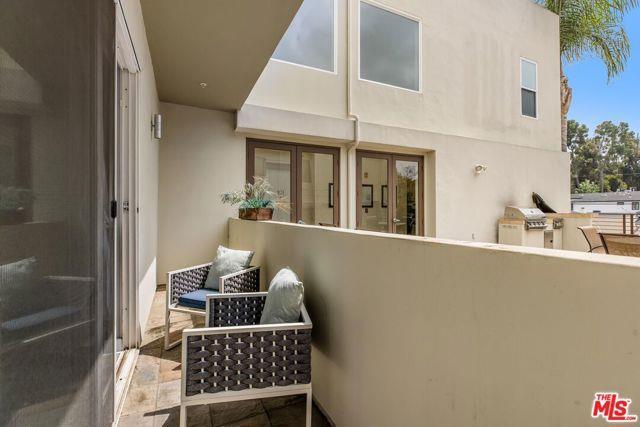 property at 11851 Laurelwood Dr