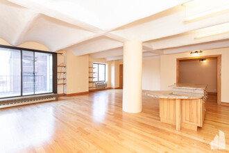 345 N Canal St, Unit 402 in Chicago, IL - Building Photo - Building Photo