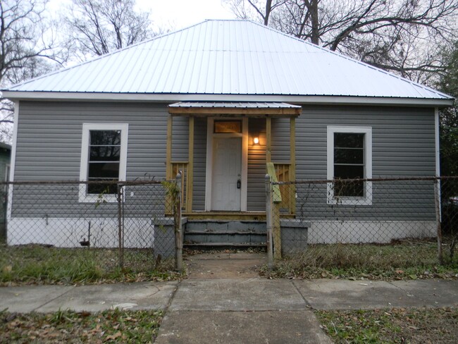 property at 1019 Appalachee St