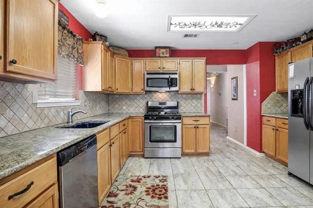 325 Stately Oak Ln in Lake Dallas, TX - Building Photo - Building Photo