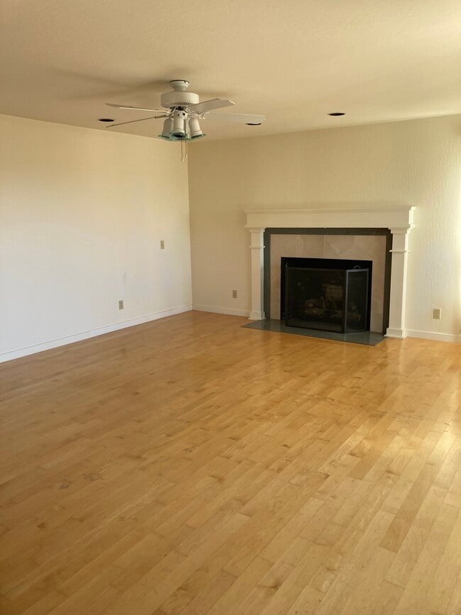 property at 1377 Ardmore Dr