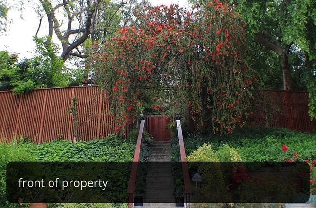 3392 Barham Blvd in Los Angeles, CA - Building Photo - Building Photo