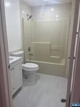 7-13-13 Fair Lawn Ave in Fair Lawn, NJ - Building Photo - Building Photo