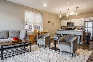 140 Pearl St, Unit SI ID1470146P in Chelsea, MA - Building Photo