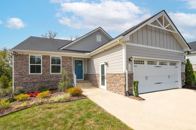 711 Cottage Dr in Columbia, TN - Building Photo - Building Photo