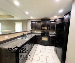 21055 Halifax Dr in St. Robert, MO - Building Photo - Building Photo