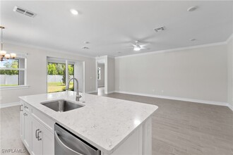 465 Kamari Cv in Naples, FL - Building Photo - Building Photo