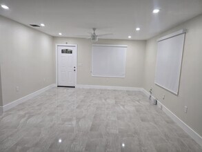 2207 Taft St in Hollywood, FL - Building Photo - Building Photo