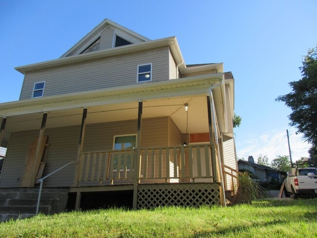 621 13th St in Parkersburg, WV - Building Photo - Building Photo