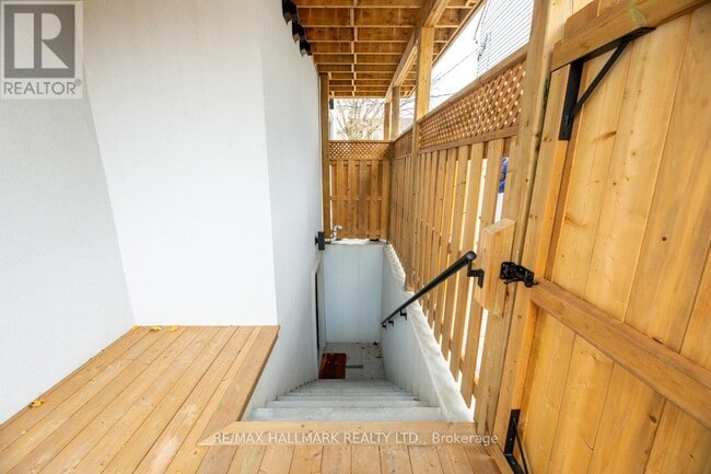 6 Luttrell Ave in Toronto, ON - Building Photo - Building Photo