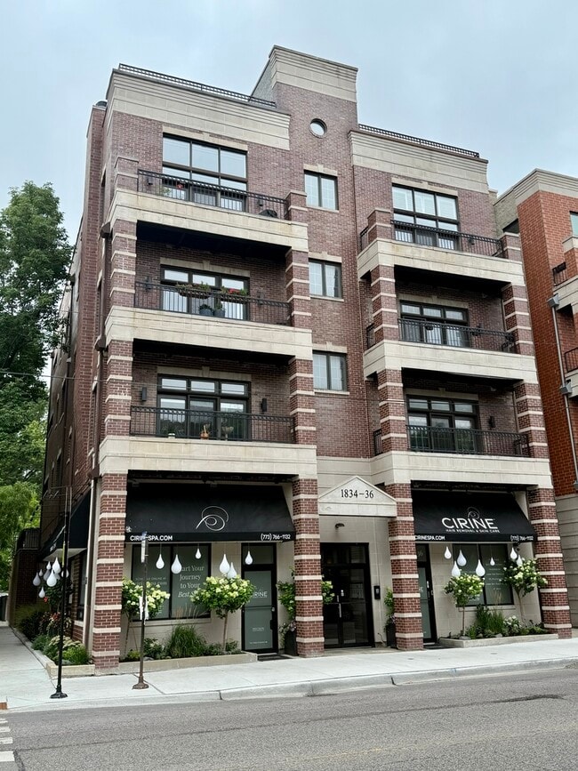 property at 1834 W Foster Ave