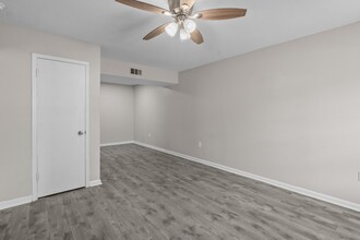 Cedarwood Apartments in Hattiesburg, MS - Building Photo - Building Photo