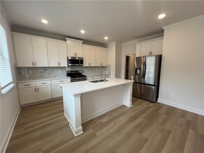 1327 Sunny Vly Ln in Braselton, GA - Building Photo - Building Photo