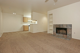 Canyon Springs Apartments in Flagstaff, AZ - Building Photo - Interior Photo