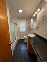 46 Edgecomb St in Hamden, CT - Foto de edificio - Building Photo