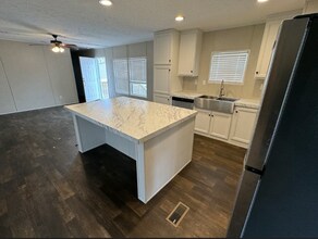 7145 S Meridian St in Marion, IN - Building Photo - Building Photo